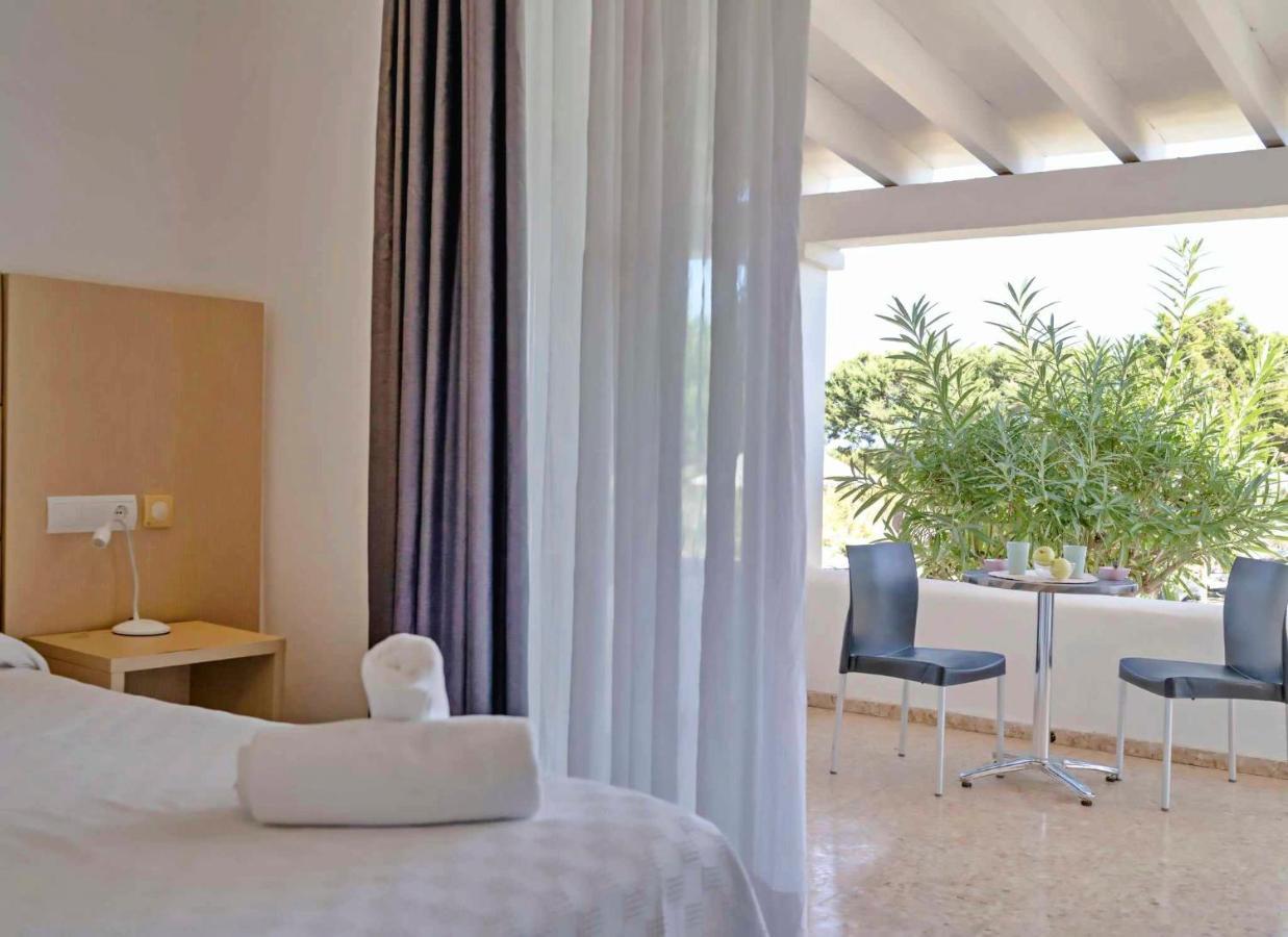 Roquetes Bungalows - Formentera Break Es Pujols Exterior foto